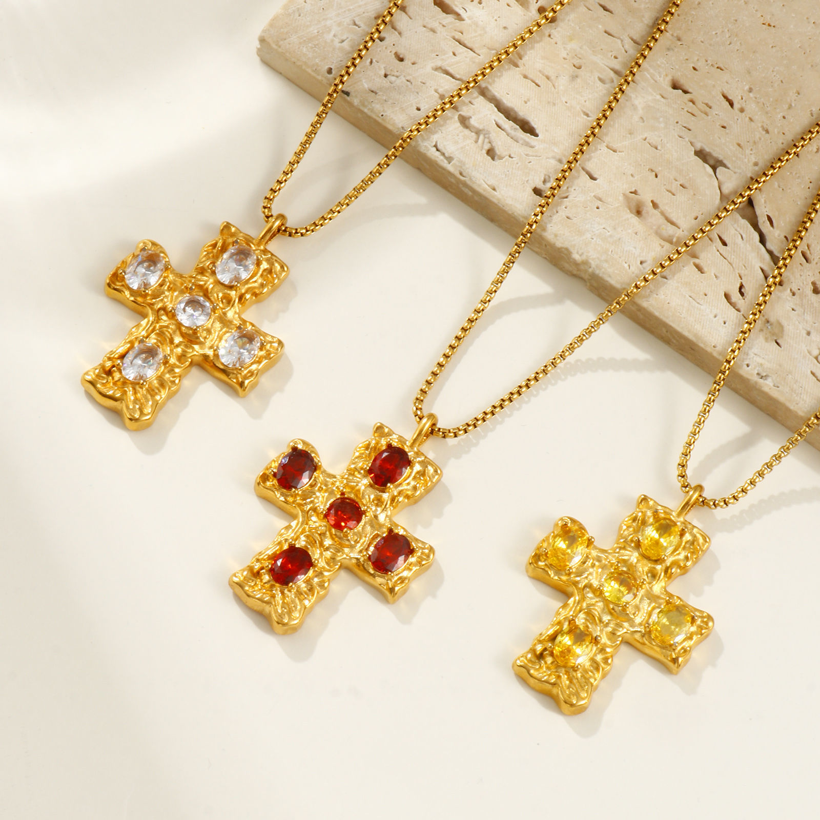 18Kゴールドメッキ ボックスチェーン クロス十字架 ペンダントネックレス、 304ステンレス＆ジルコン 45cm + 5cm、 女性のため、 宗教 レトロ ビンテージ プレゼント、 エコフレンドリー PVD真空メッキ、 1 本 の画像