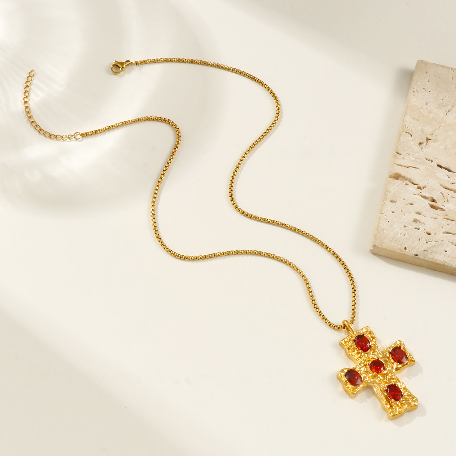 18Kゴールドメッキ ボックスチェーン クロス十字架 ペンダントネックレス、 304ステンレス＆ジルコン 45cm + 5cm、 女性のため、 宗教 レトロ ビンテージ プレゼント、 エコフレンドリー PVD真空メッキ、 1 本 の画像