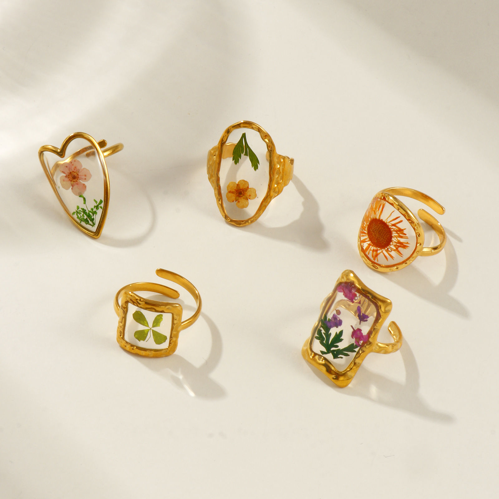 Picture of 1 Piece Eco-friendly PVD Vacuum Plating Stylish Handmade Resin Jewelry Real Flower 18K Real Gold Plated Multicolor 304 Stainless Steel Open Adjustable Geometric Rings For Women Gift