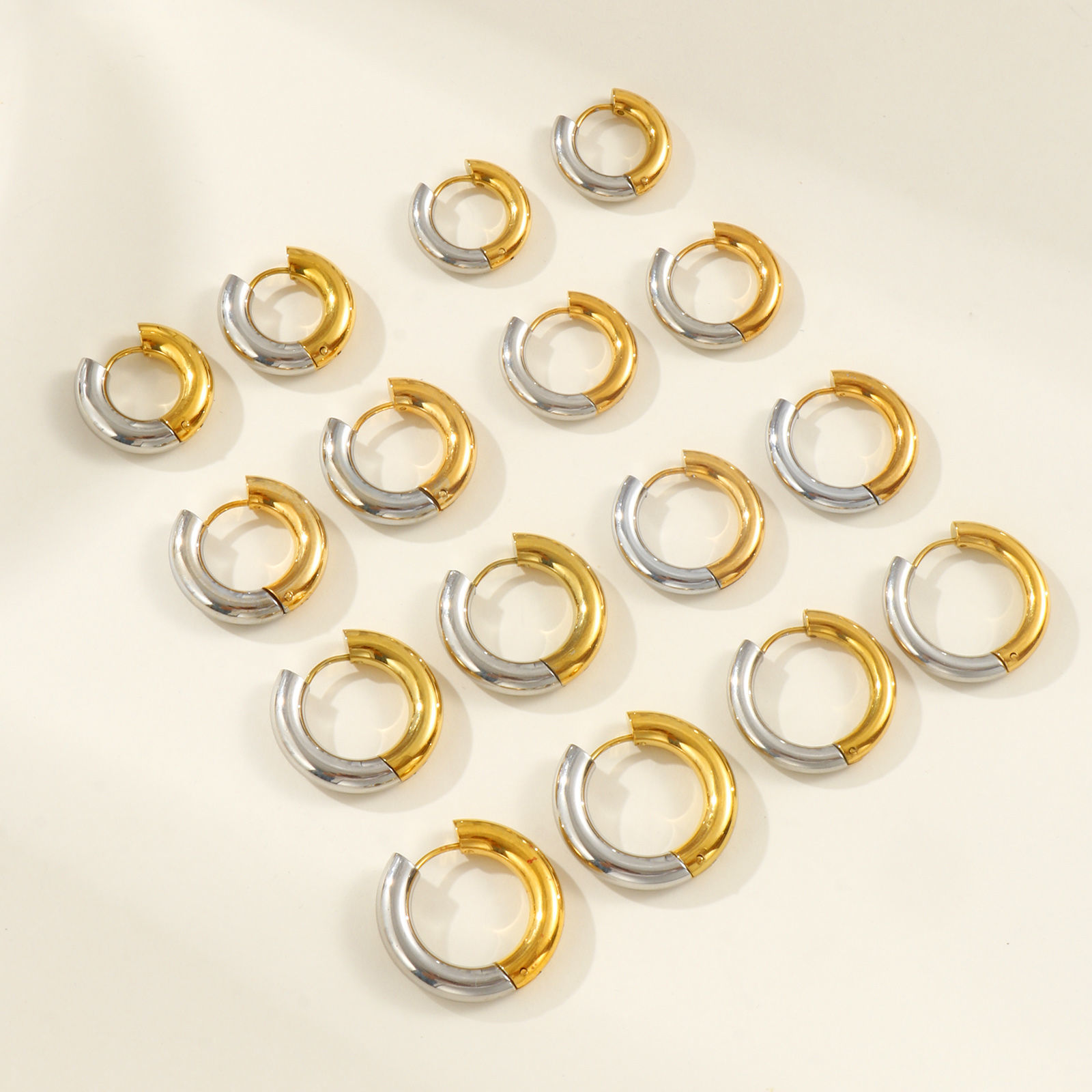 Picture of 1 Pair Eco-friendly PVD Vacuum Plating Minimalist Exquisite 18K Real Gold Plated & Silver Tone 304 Stainless Steel Two Tone Hoop Earrings For Women Gift Post/ Wire Size: 1mm(18 gauge)