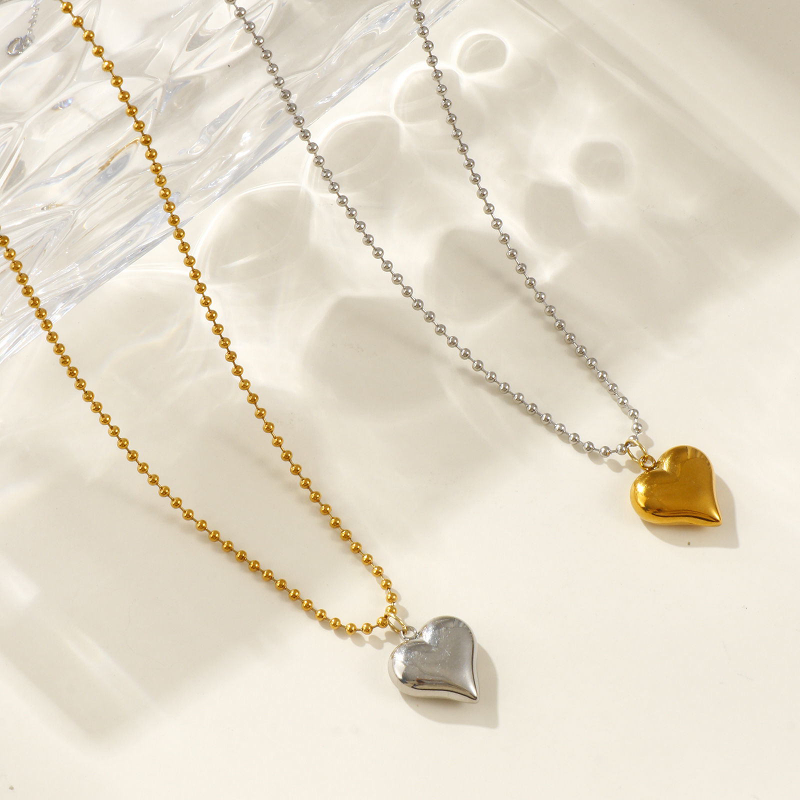 Image de Collier à Breloques Cœur Multicolore en 304 Acier Inoxydable Pour Femmes, Chaîne Maille Bille La Saint Valentin Élégant Cadeau, Respectueux de la Nature, 1 Pièce