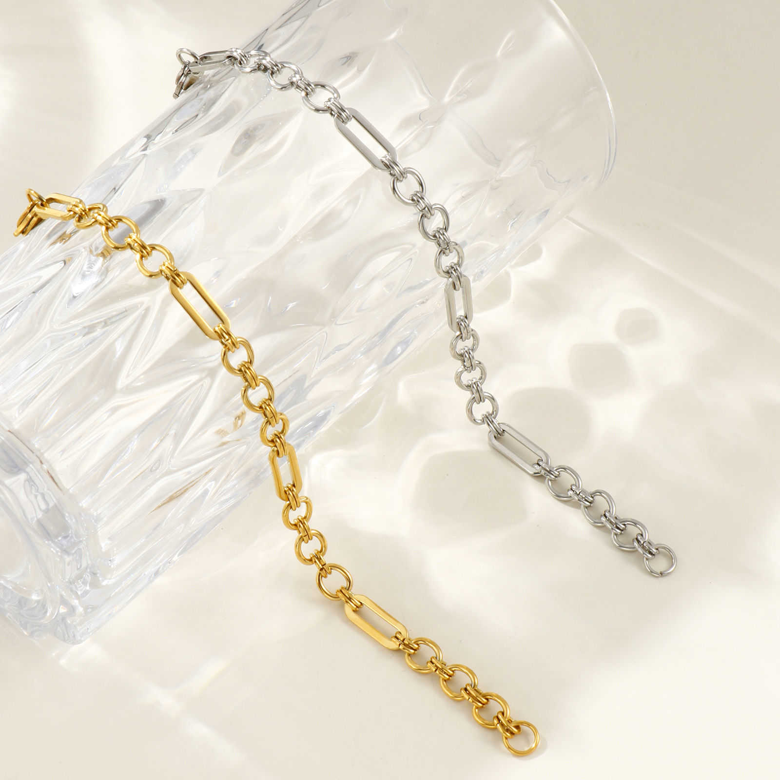 Imagen de 1 Piece Eco-friendly Dainty Exquisite Multicolor 304 Stainless Steel Handmade Link Chain Bracelets For Women Gift 18cm(7.1") long