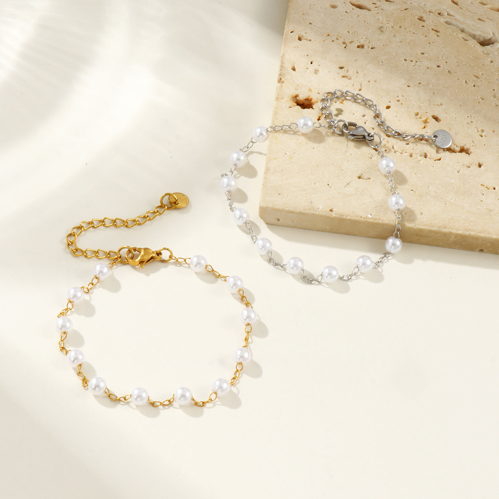 Immagine di 1 Piece Eco-friendly Dainty Exquisite Multicolor White 304 Stainless Steel & Acrylic Beaded Chain Bracelets For Women Gift 18cm(7.1") long