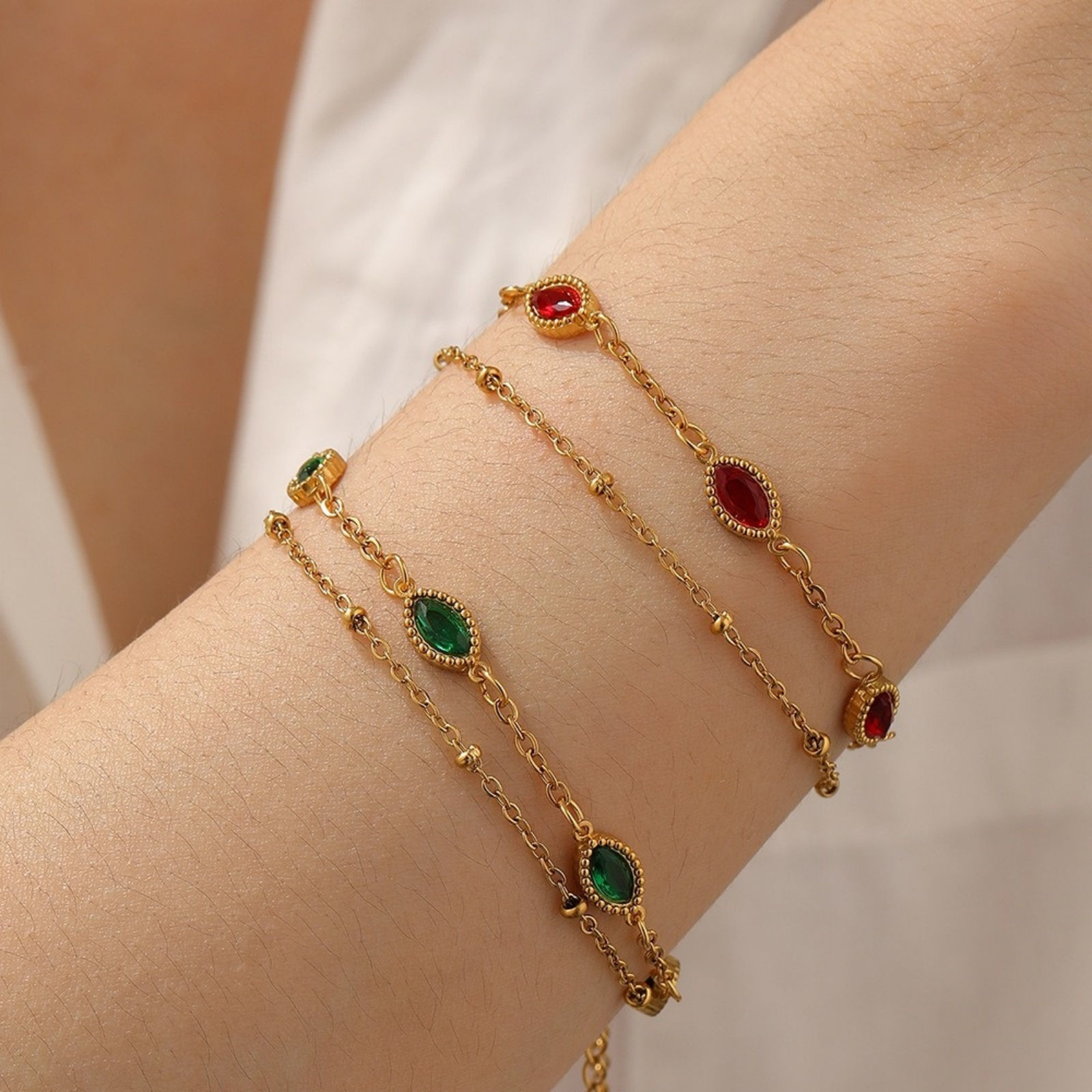 Picture of 1 Piece Vacuum Plating Stylish Exquisite 18K Real Gold Plated 304 Stainless Steel & Rhinestone Bracelets For Women Gift 17cm(6.7") long