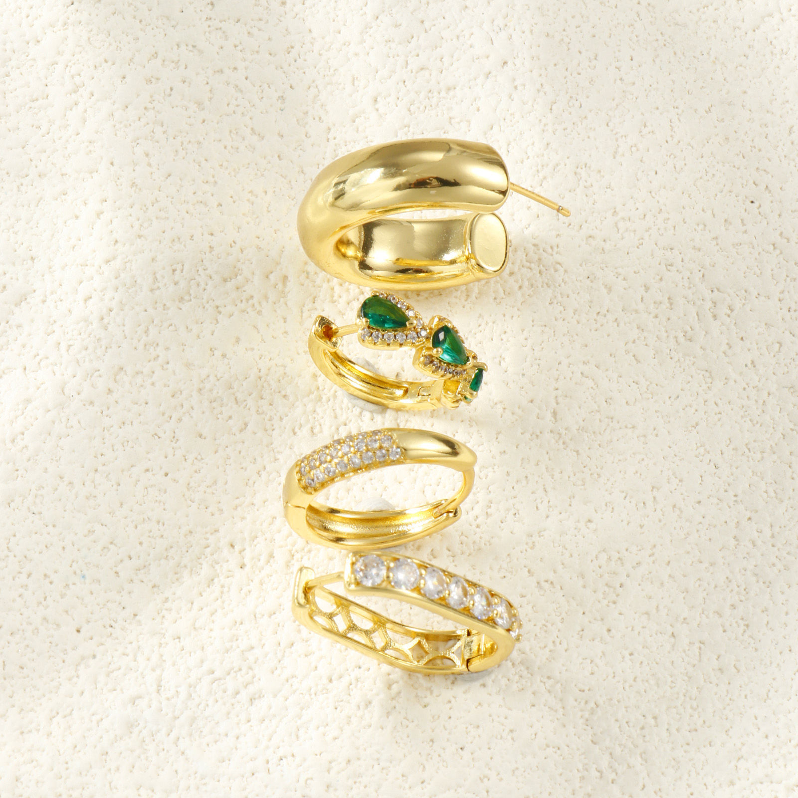 Изображение 1 Pair Eco-friendly Stylish Exquisite 18K Real Gold Plated Brass Hoop Earrings For Women Gift