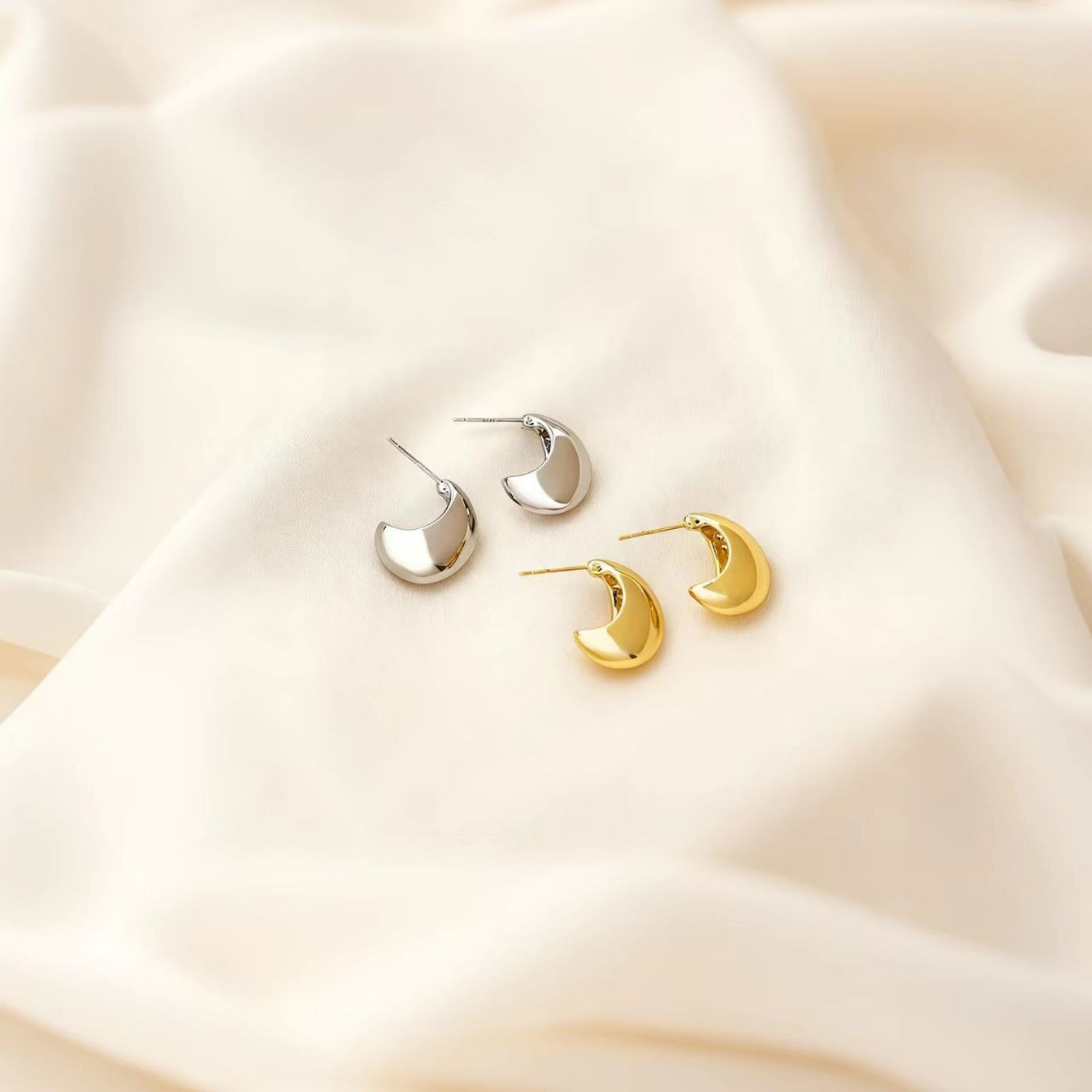 Изображение 1 Pair Eco-friendly Stylish Exquisite Multicolor 304 Stainless Steel Half Round Ear Post Stud Earrings For Women Gift