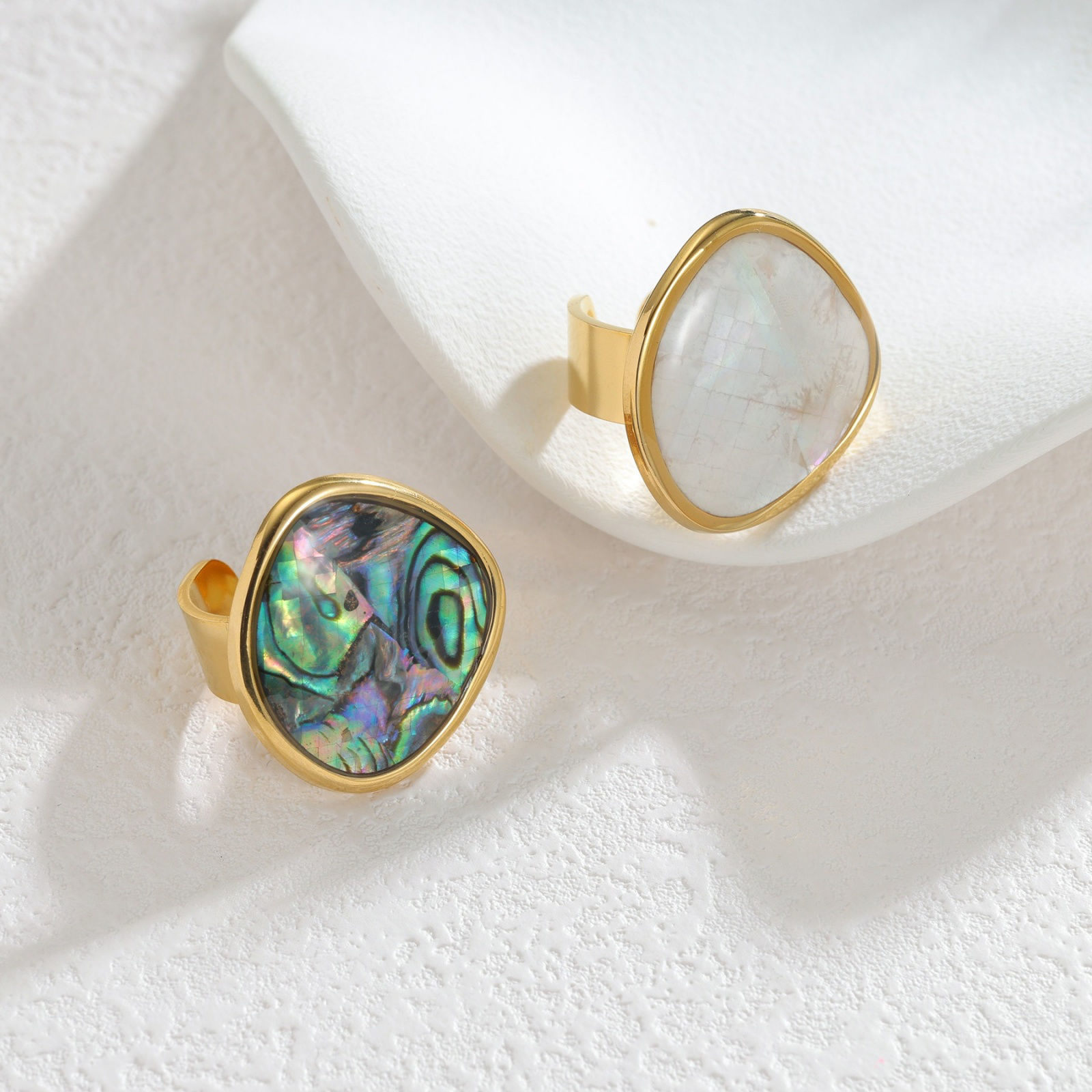 Изображение 1 Piece Eco-friendly Dainty Stylish 18K Gold Plated 304 Stainless Steel & Natural Shell Open Adjustable Rings For Women Gift 18mm(US Size 7.75)