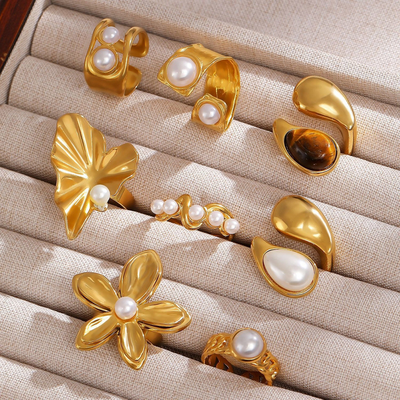 Bild von 1 Piece Eco-friendly PVD Vacuum Plating Waterproof Anti-Tarnish Hypoallergenic Dainty Stylish 18K Real Gold Plated 304 Stainless Steel Rings For Women Gift