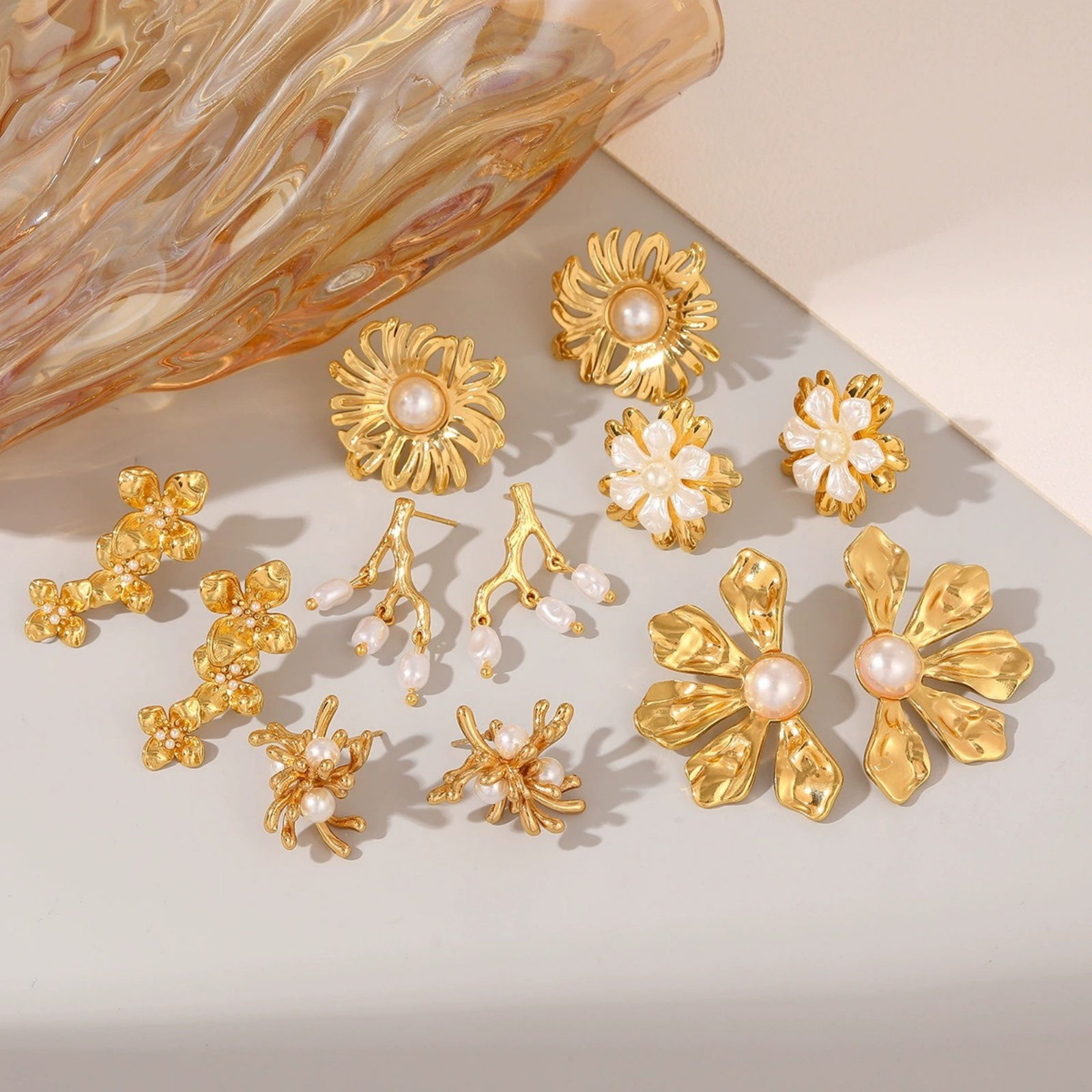 Изображение 1 Pair Vacuum Plating Dainty Stylish 18K Gold Plated White 304 Stainless Steel Acrylic Imitation Pearl Ear Post Stud Earrings For Women Gift