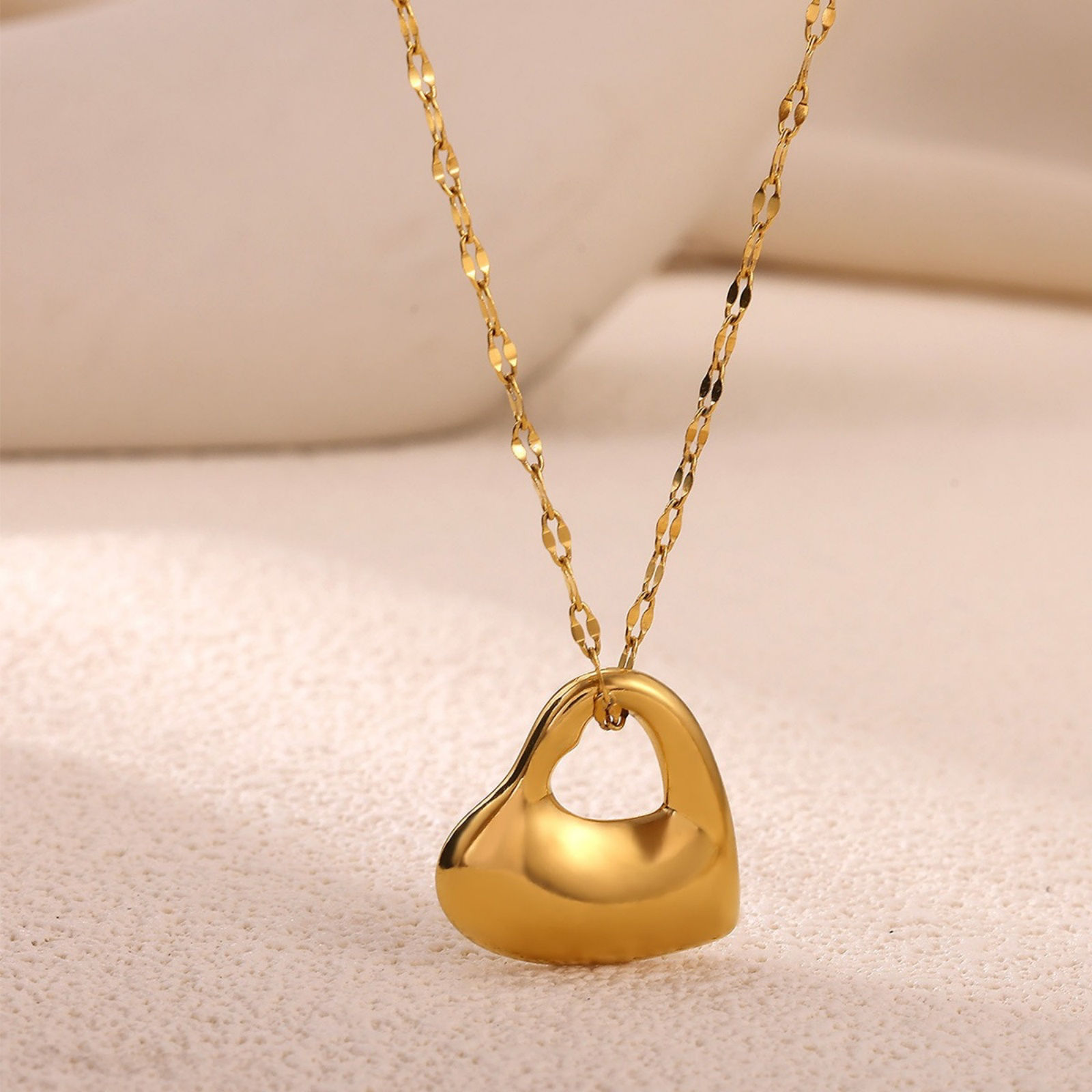 Изображение Multicolor Heart Pendant Charm Necklace, 304 Stainless Steel For Women, Valentine's Day Stylish Gift, Eco-friendly, 1 Piece