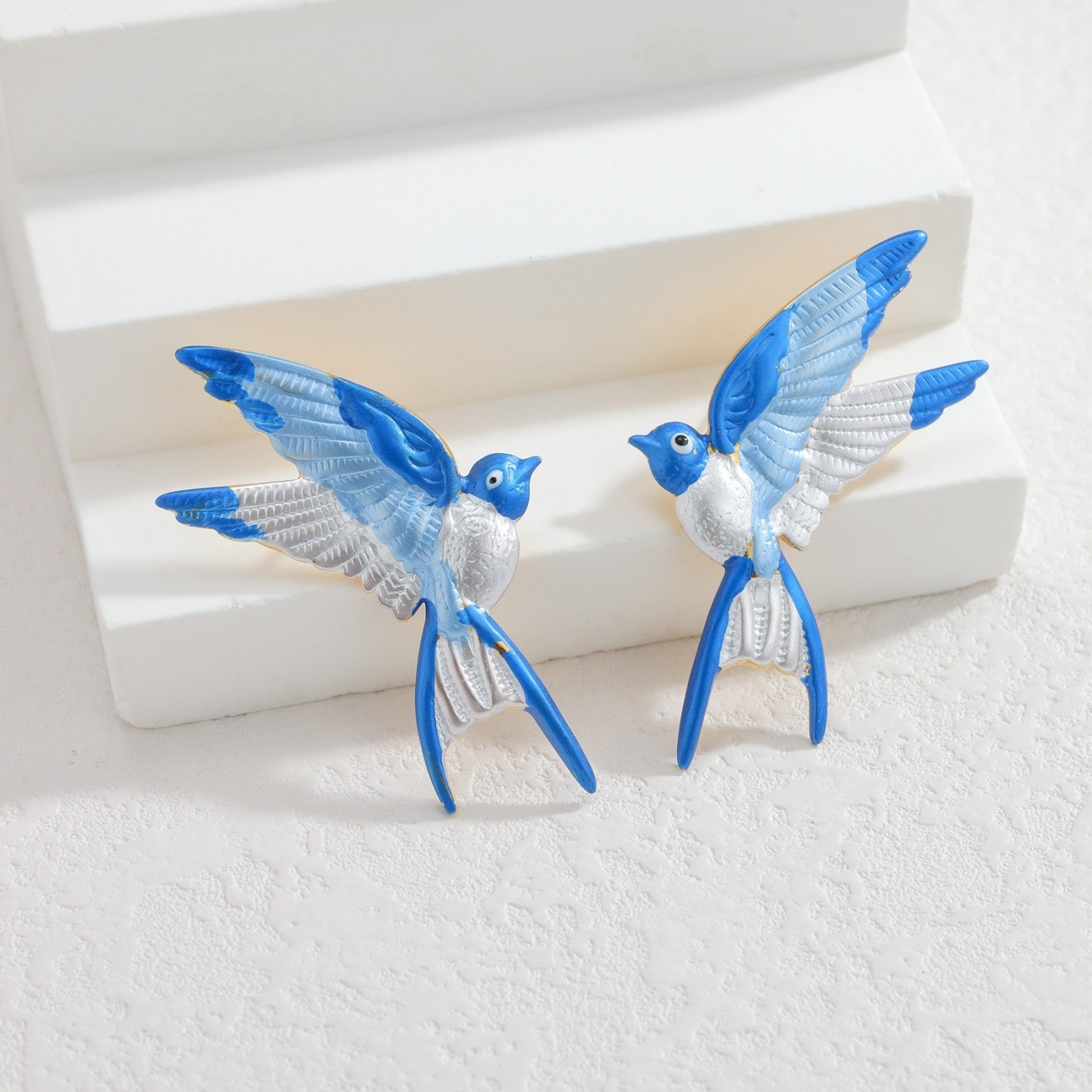 Imagen de Exquisito Elegante Pendientes de Poste de Oreja Al Por Mayor, Blanco & Azul Chapado en Oro de 18K 304 Acero Inoxidable, Mujeres Recubrimiento al Vacío PVD Ecológico Regalo Suministro de Joyería, 1 Par