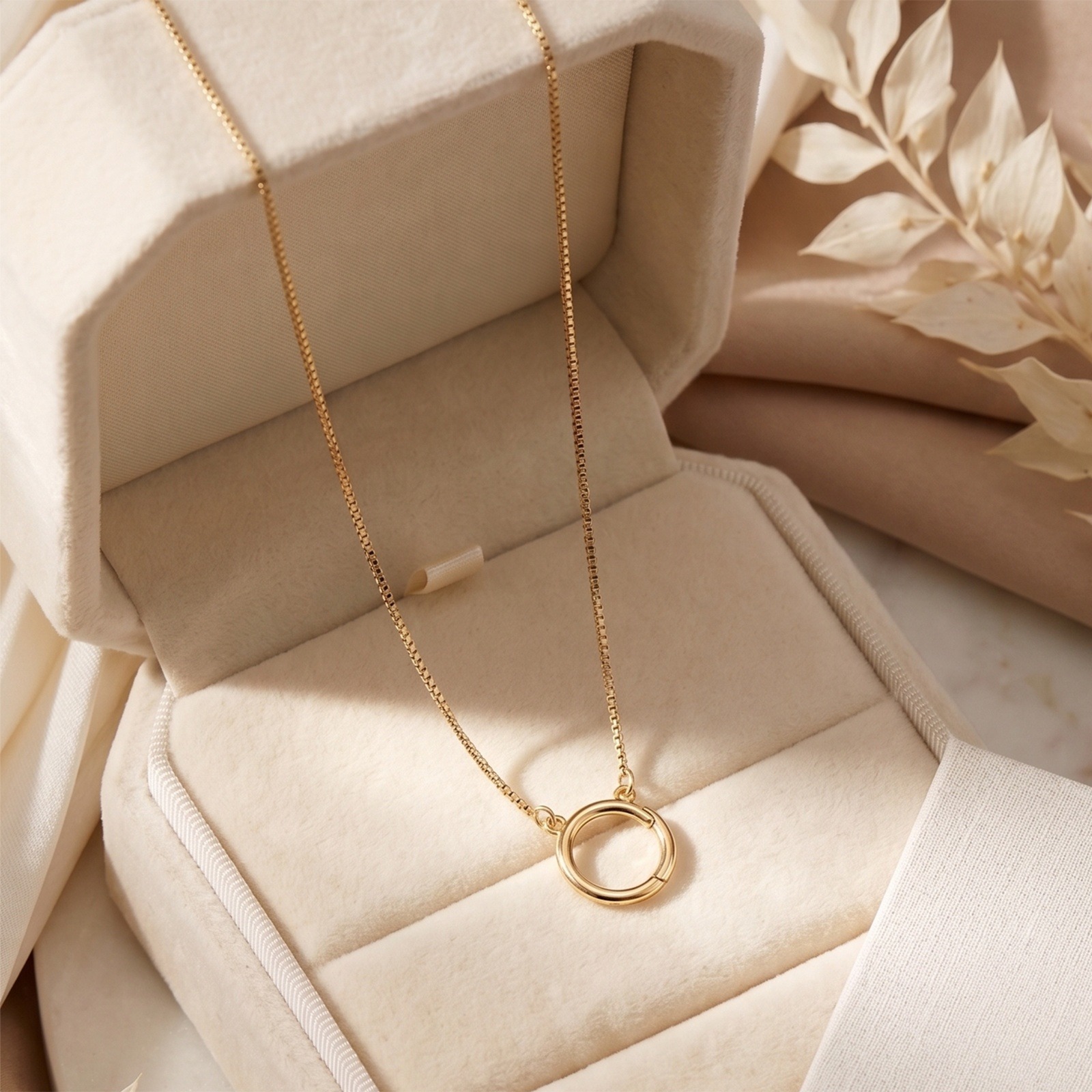 Picture of 1 Piece Brass Simple Charm Holder Necklace Wholesale Circle Ring