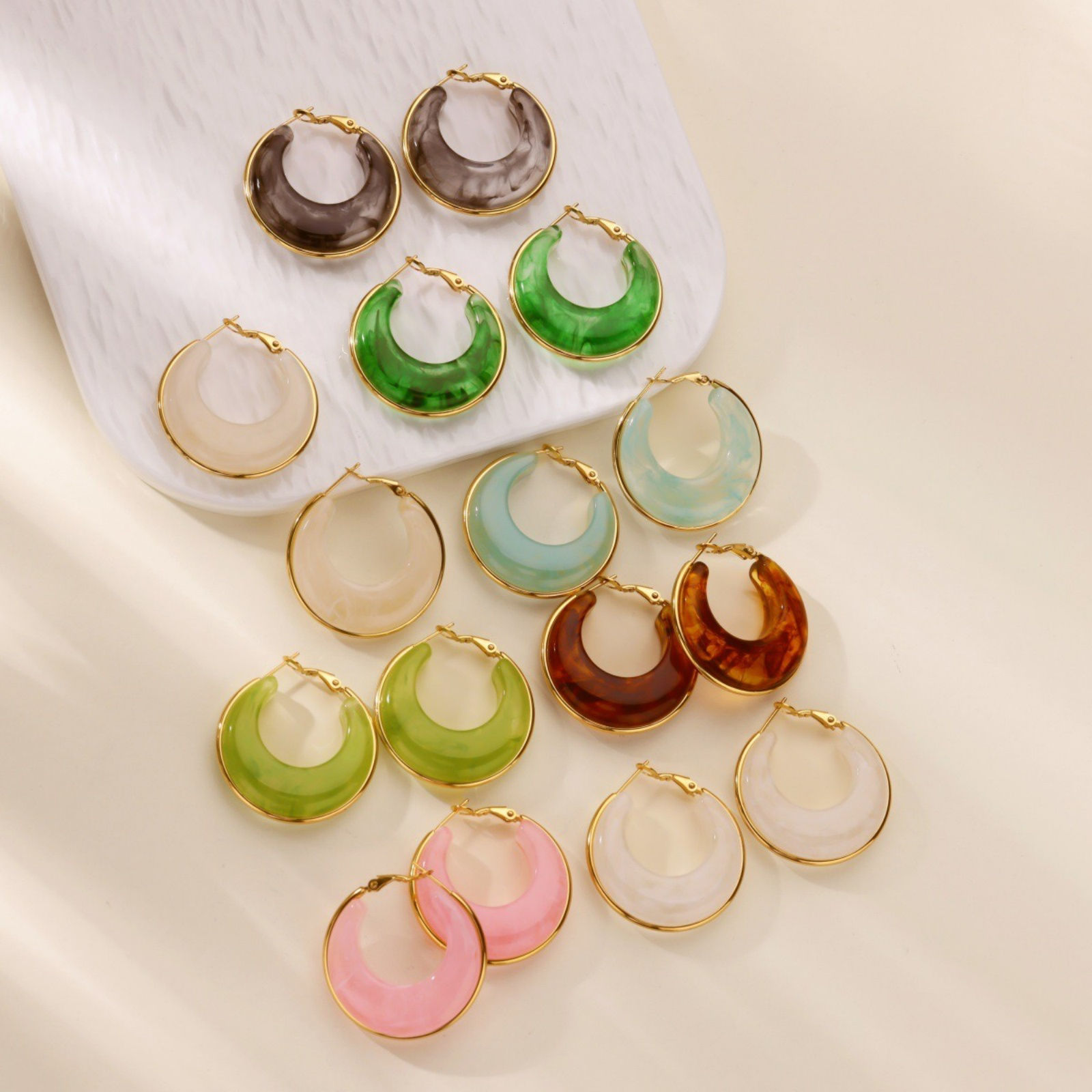 Picture of Wholesale Stylish Dainty Hoop Earrings, Multicolor 18K Gold Plated 304 Stainless Steel & Resin, Women's Gift Jewelry Supply, 36mm x 18mm