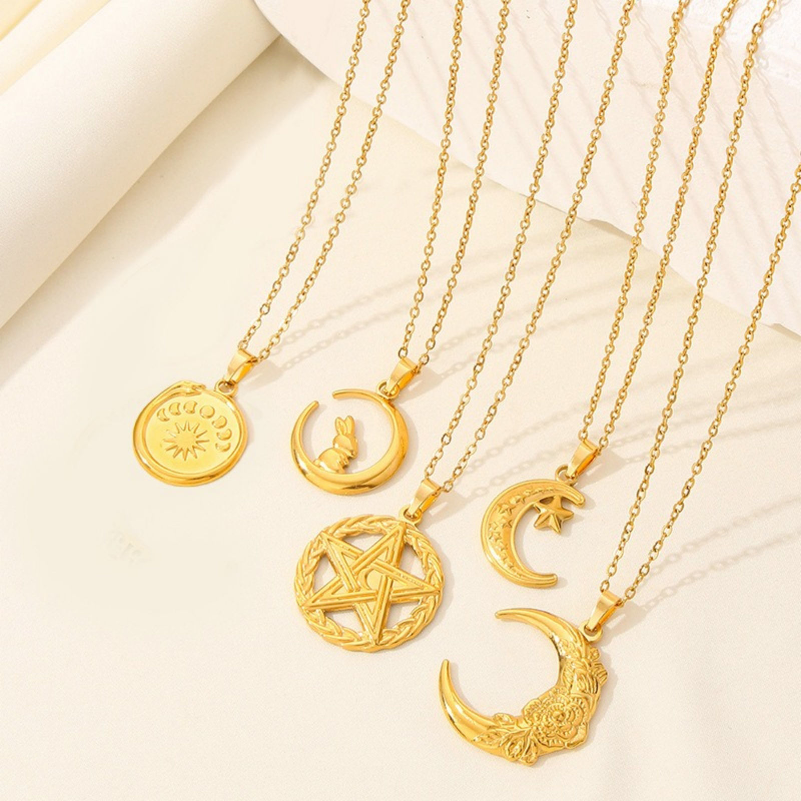 Picture of Wholesale Pendant Charm Necklace, Multicolor 304 Stainless Steel Link Cable Chain, Women's PVD Stylish & Casual Minimalist Gift Jewelry For Retailer