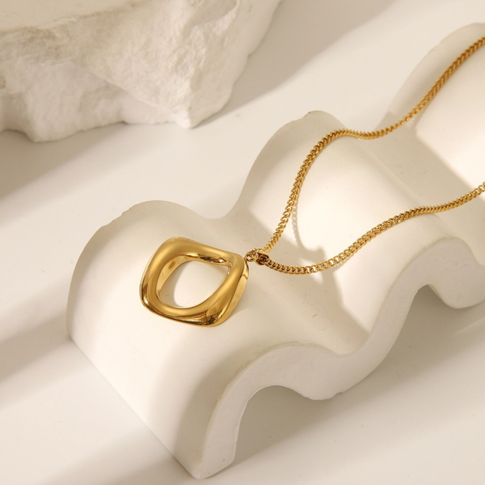 Picture of Wholesale Pendant Charm Necklace, 18K Gold Plated 304 Stainless Steel Women's Eco-friendly PVD Exquisite Stylish Gift Jewelry For Retailer