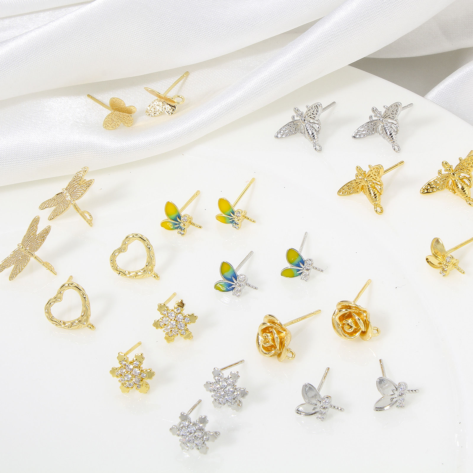 2 個 低アレルギー性 真鍮 可愛い かわいい キュート ピアスパーツイヤリングアクセサリー 多色 うさぎの耳 の画像