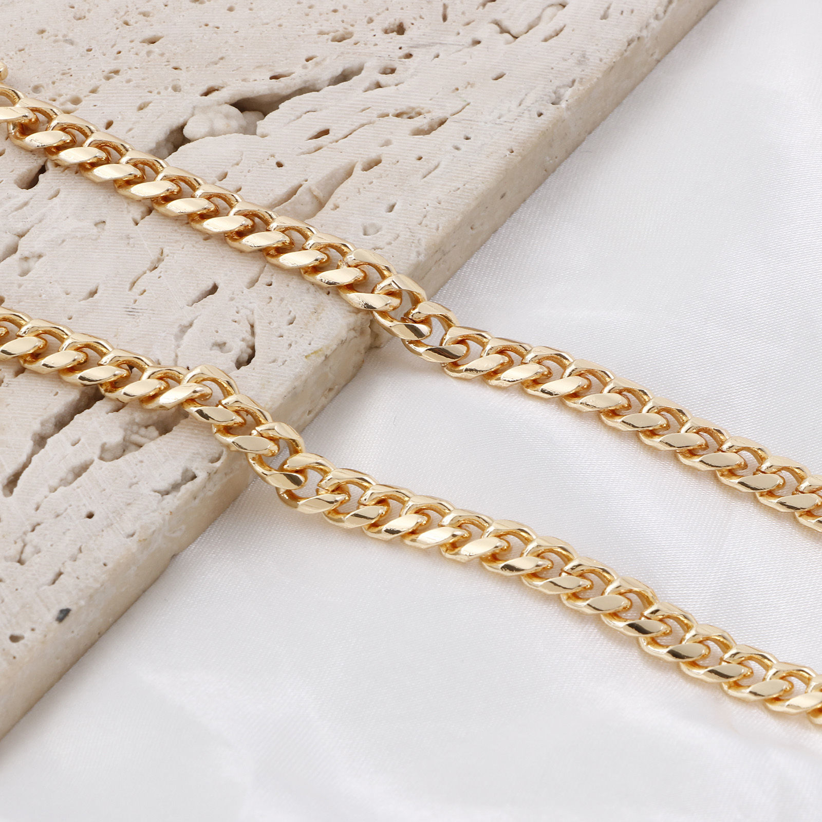 Picture of Brass Simple Chain Bracelets Real Gold Plated 17.5cm(6 7/8") long,