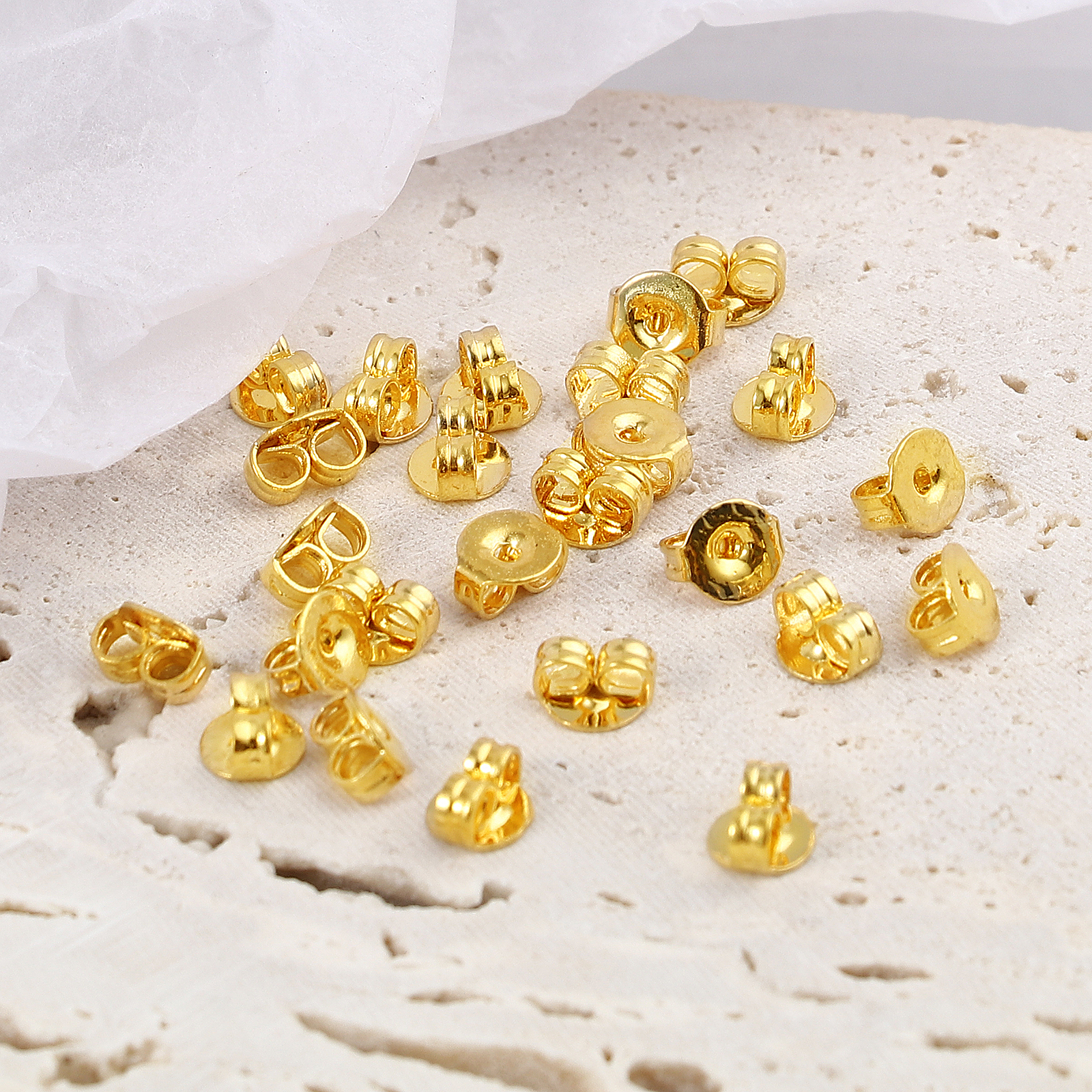 Bild von Messing Ohrring Ohrstecker 18K Echtgold plattiert Rund Plattiert 5mm Durchmesser, 20 Stück