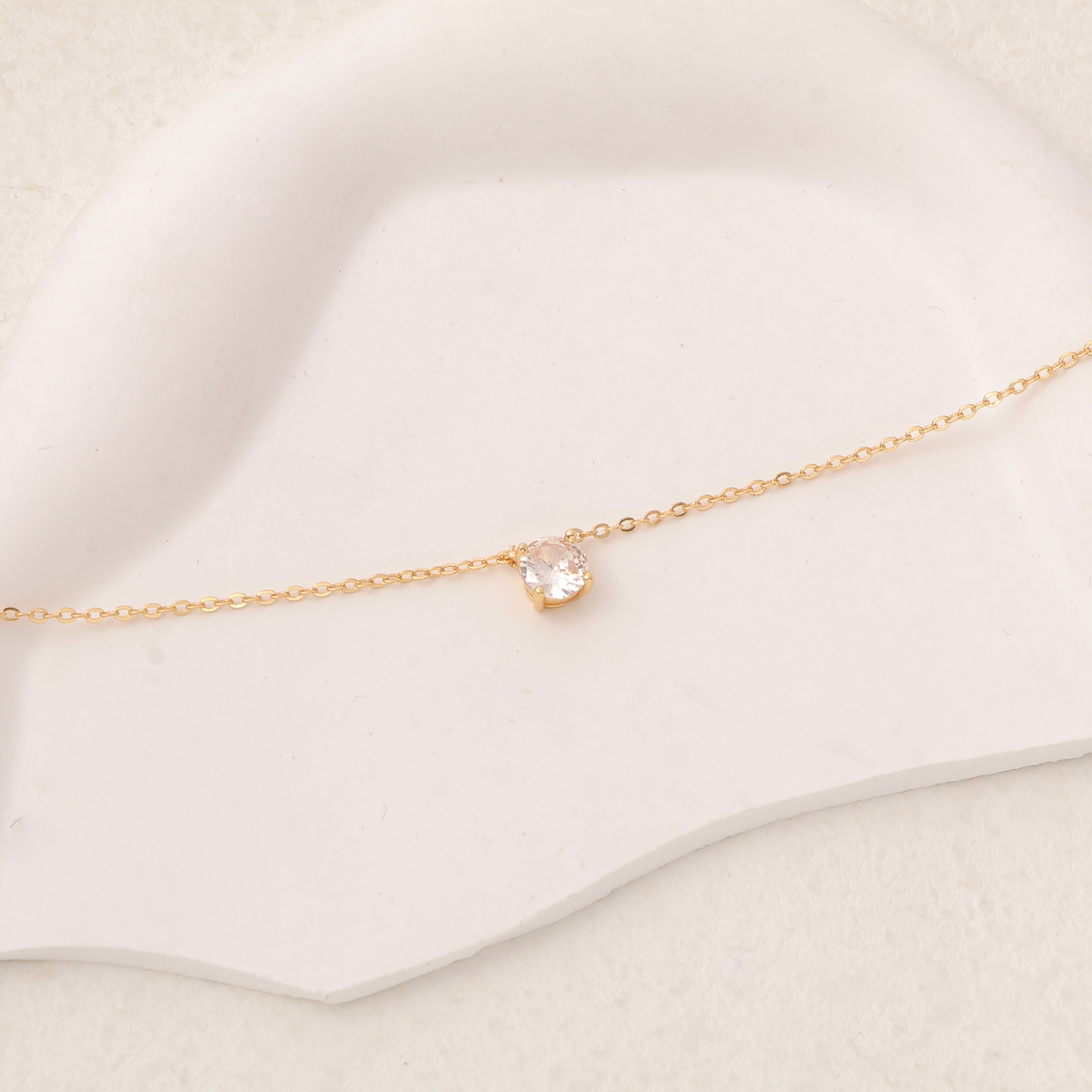 Picture of 1 Piece Eco-friendly Stylish Exquisite 18K Gold Plated Brass Link Cable Chain Round Pendant Necklace For Women 40cm(15 6/8") long