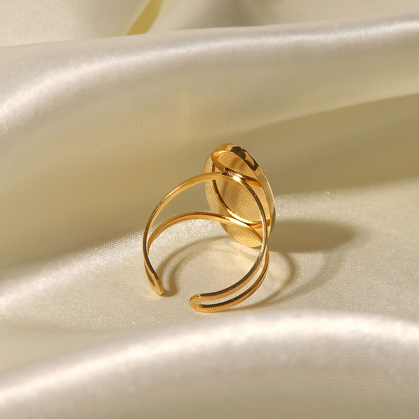 Imagen de 1 Unidad Enchapado al Vacío Retro Elegante 18K Oro Real Chapado 304 Acero Inoxidable Abierto Óvalo Ronda Anillos Para Mujeres 17mm (US size 6.5)