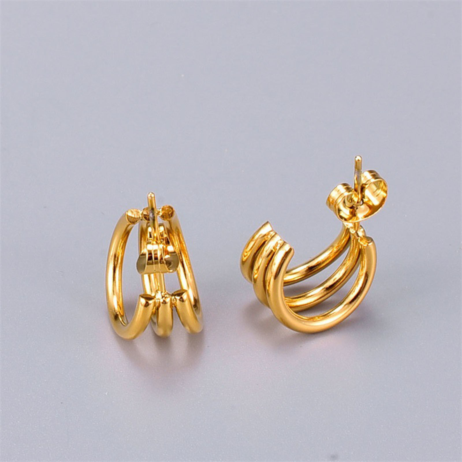 Imagen de 1 Par Enchapado al Vacío Sencillo & Casual Elegante 18K Oro Real Chapado 304 Acero Inoxidable Forma de C Pendientes Para Mujeres 1.4cm x 1.4cm