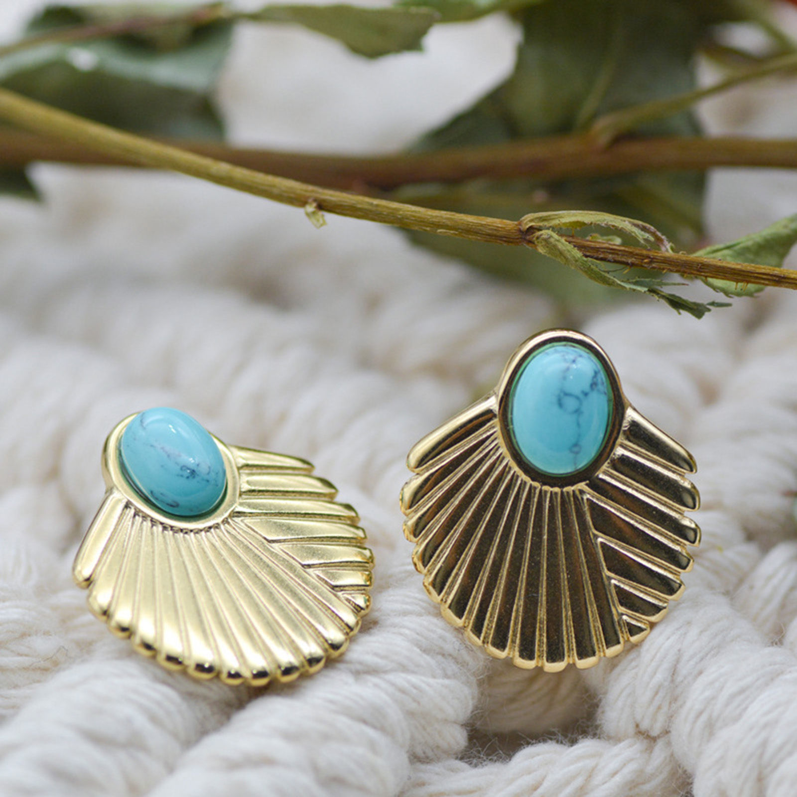Immagine di 1 Paio Placcatura Sottovuoto Elegante Stile Bohemien 14k Vero Oro Placcato 304 Acciaio Inossidabile & Pietra A Forma di Ventagli Orecchini a Perno Per Donne 1.4cm x 1.4cm