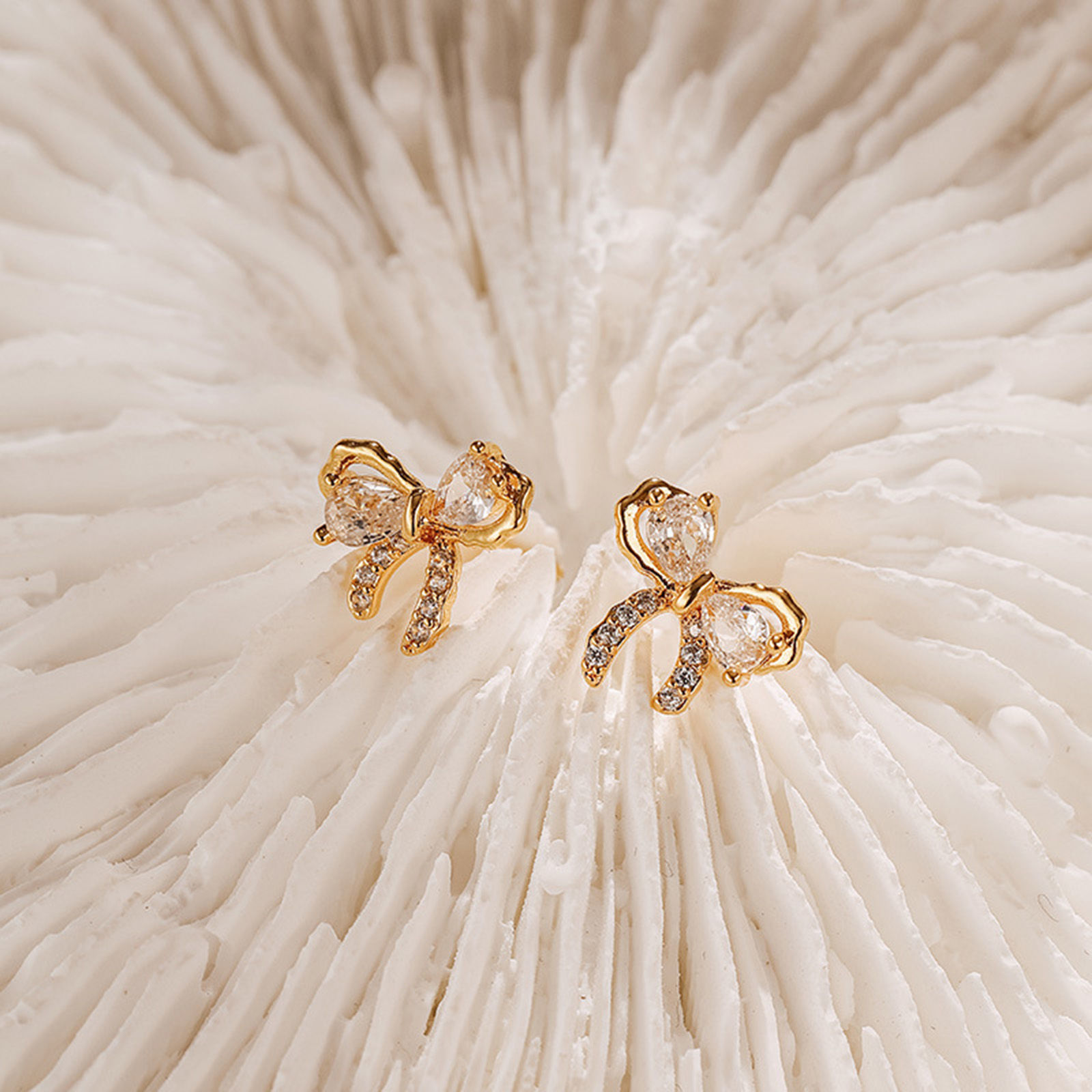 Picture of 1 Pair Eco-friendly Sweet & Cute Ins Style 18K Real Gold Plated Brass & Cubic Zirconia Bowknot Ear Post Stud Earrings For Women Party 1cm x 1cm