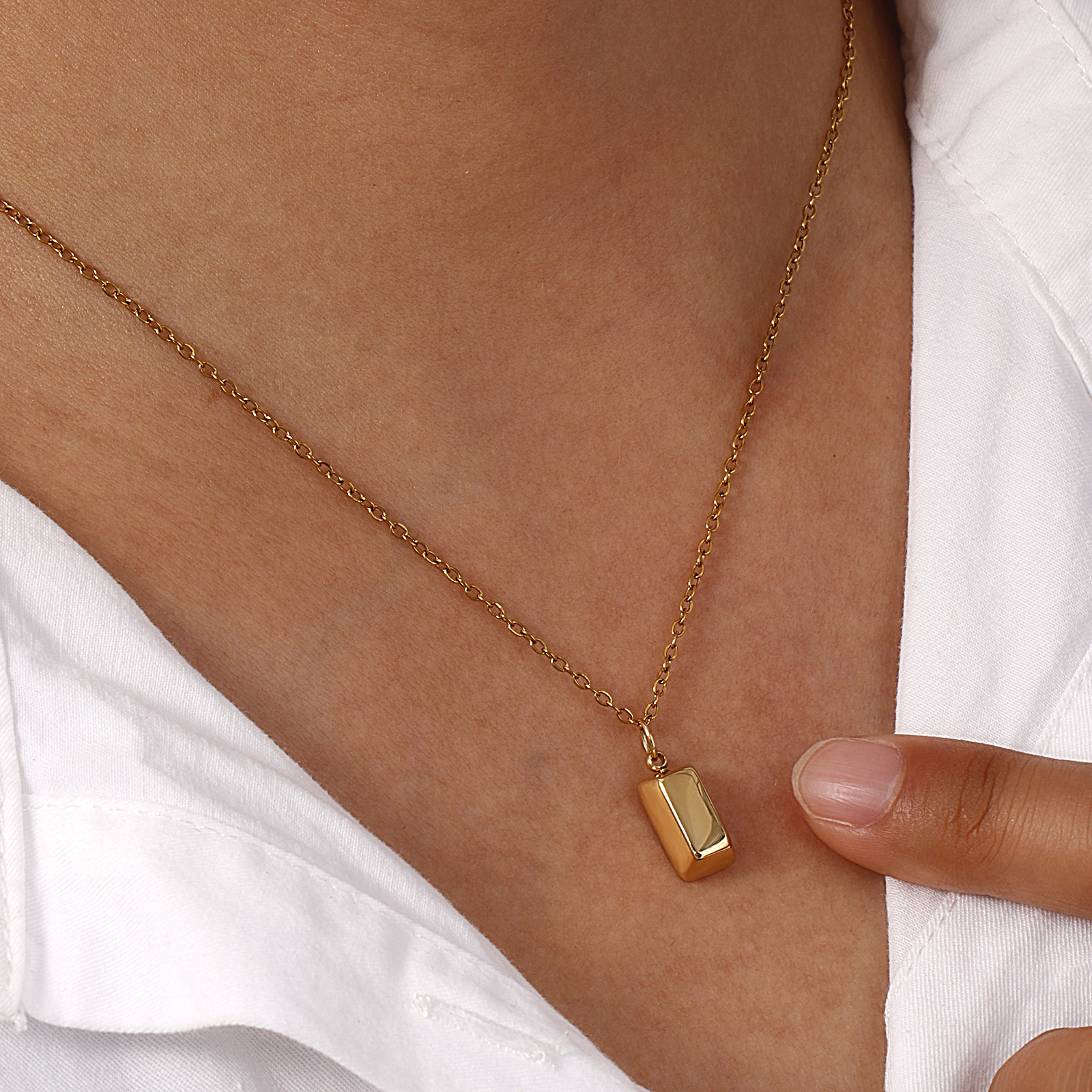 Image de 1 Pièce Collier à Pendentif Chaîne Maille Forçat Simple en 304 Acier Inoxydable Revêtement sous Vide PVD Respectueux de l'Environnement À la Mode Plaqué Or Véritable 18K Rectangle Carré Pour Femmes Cadeau 45cm + 5cm long