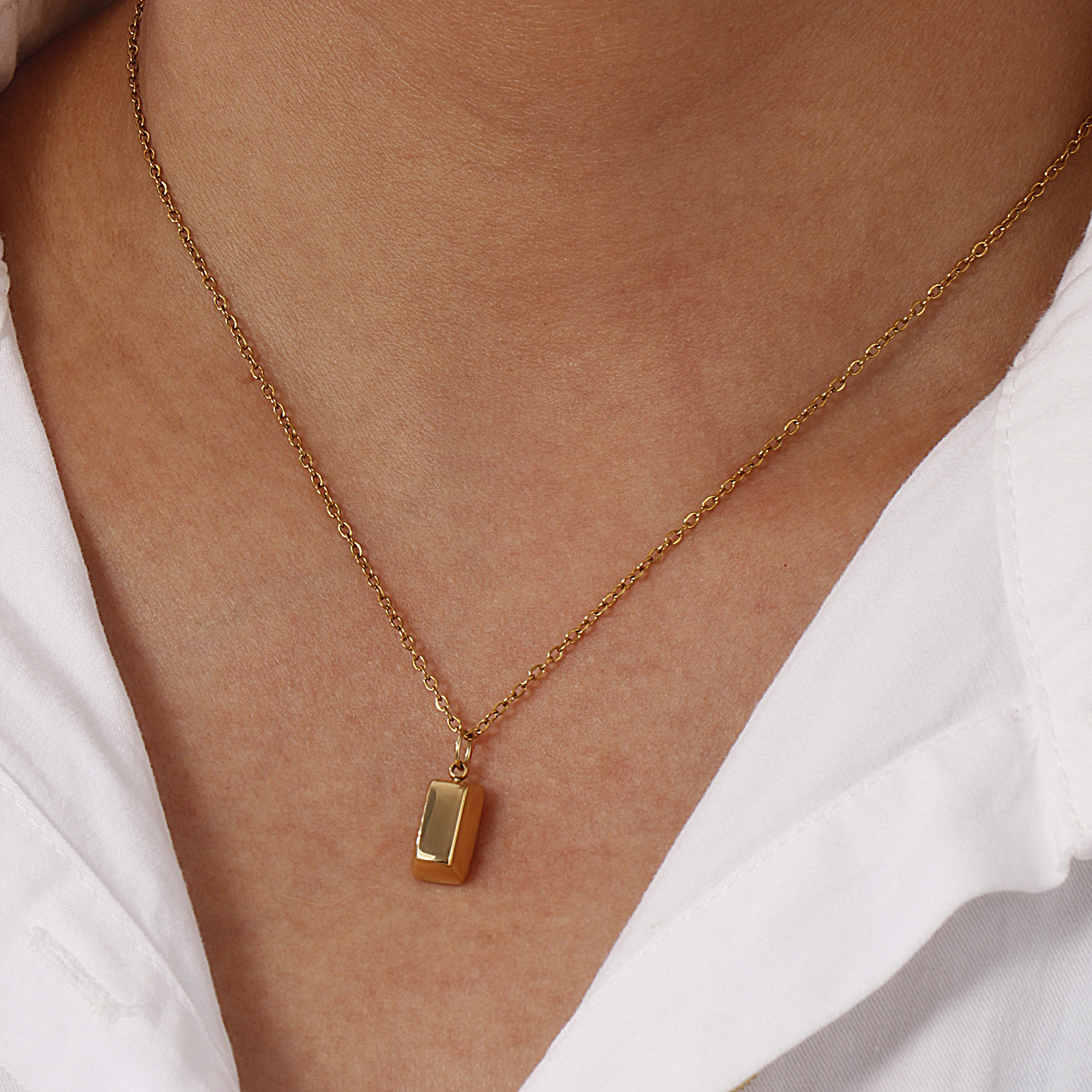 Image de 1 Pièce Collier à Pendentif Chaîne Maille Forçat Simple en 304 Acier Inoxydable Revêtement sous Vide PVD Respectueux de l'Environnement À la Mode Plaqué Or Véritable 18K Rectangle Carré Pour Femmes Cadeau 45cm + 5cm long