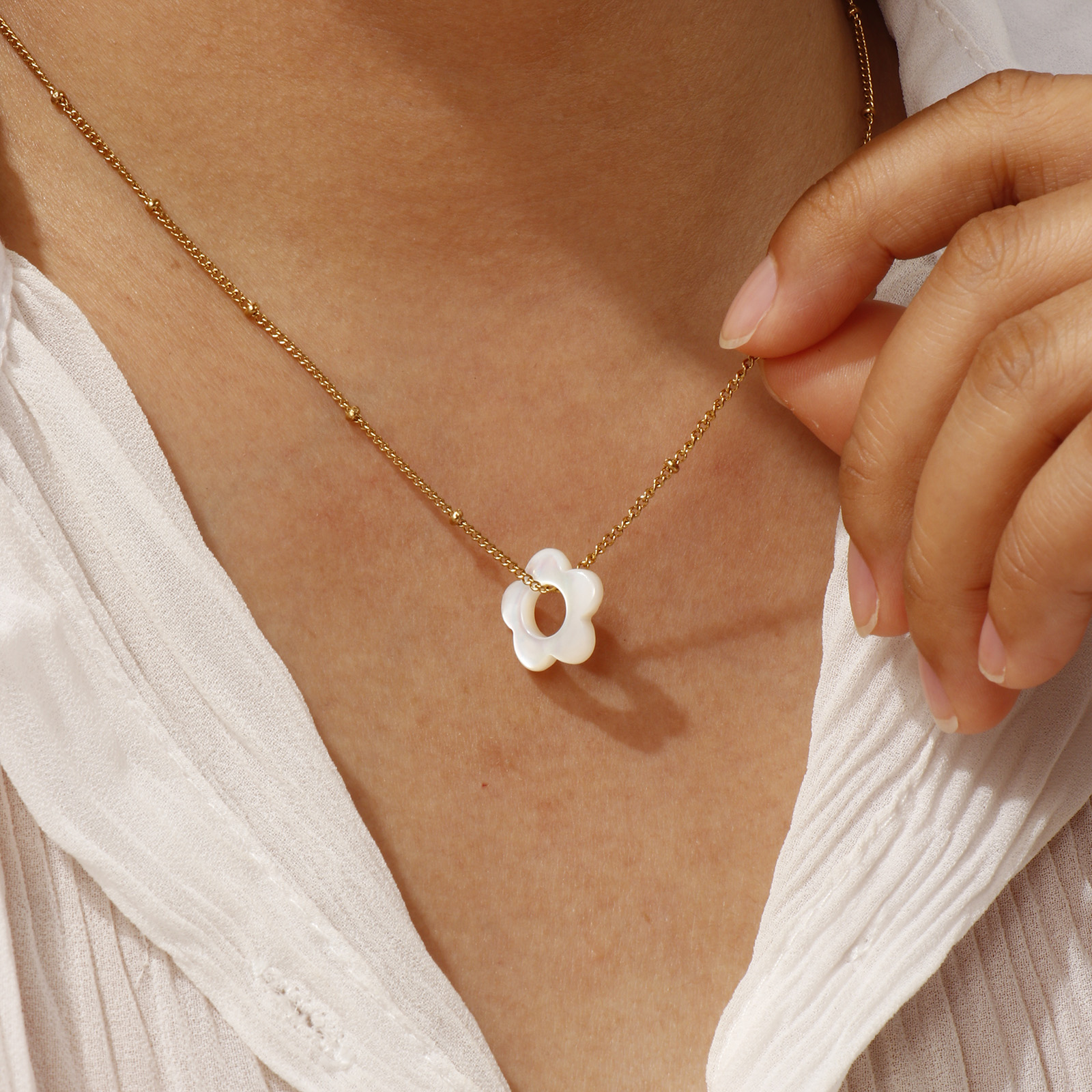 Bild von 18K Echtgold plattiert Panzerkette Kette Blumen Anhänger Halskette, 304 Edelstahl & Natürliche Muschel 45cm + 5cm, Für Frauen, Minimalistisch Elegant Geschenk, Umweltfreundliche PVD-Vakuumbeschichtung, 1 Strang