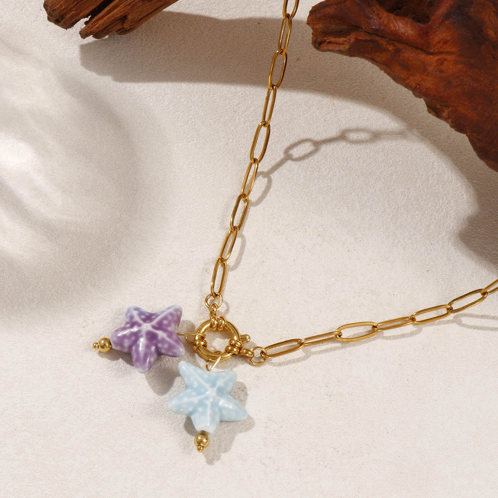 Bild von 18K Vergoldet Büroklammerkette Seesterne Anhänger Halskette, 304 Edelstahl & Keramik 40cm, Für Frauen, Helllila Süß Ozean Schmuck Geschenk, Umweltfreundliche PVD-Vakuumbeschichtung, 1 Strang