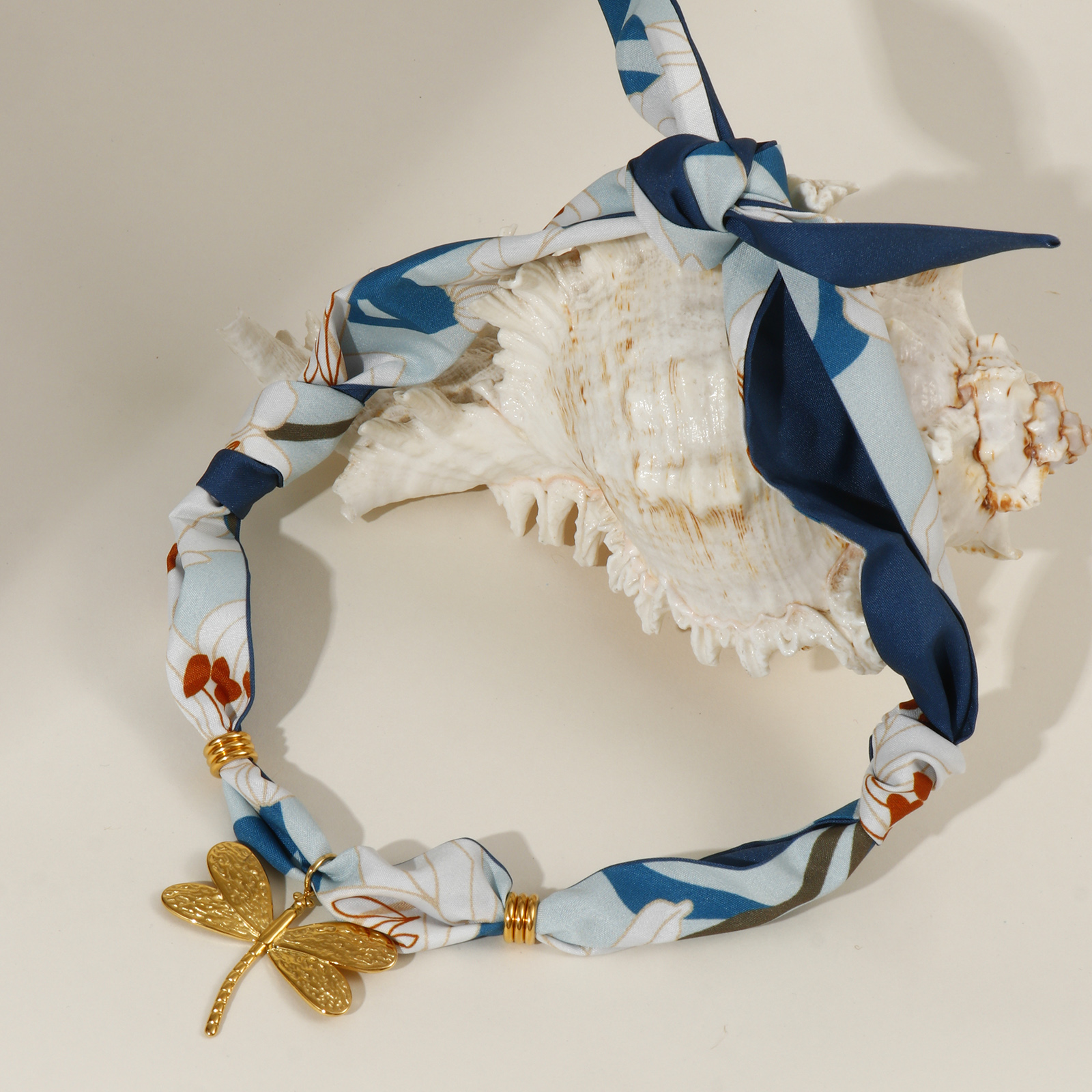 Picture of 18K Real Gold Plated Dragonfly Animal Pendant Charm Scarf Necklace, 304 Stainless Steel & Polyester 80cm(31.5"), For Women, Lily Flower Ink Blue Dainty Pastoral Style Gift, Eco-friendly PVD Vacuum Plating, 1 Piece