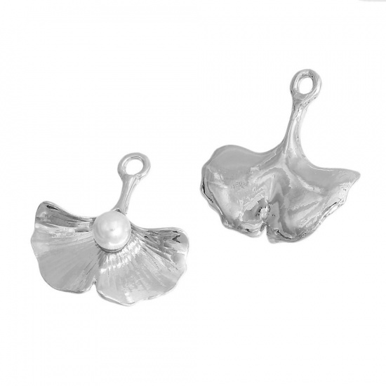 Imagen de Latón Colgantes Charms Hoja de Ginkgo Chapado en Oro Blanco Acrílico Imitación de Perla 23mm x 21mm, 10 Unidades