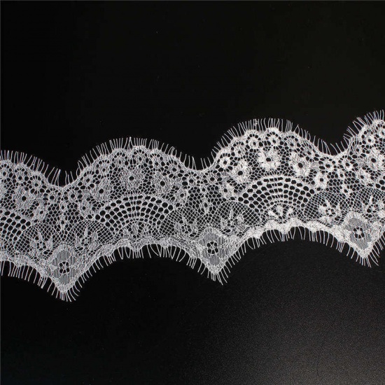 Immagine di 1 Piece Polyamide Nylon Lace Trim White 300cm x 10cm