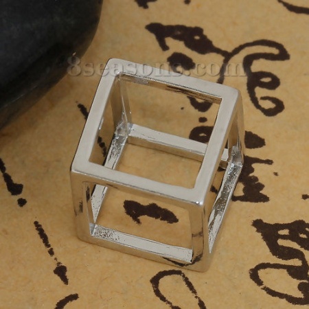 Imagen de Latón 3D Geométrico Colgantes Cubo Tono de Plata Hueco 12mm x 12mm, 2 Unidades