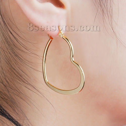 Imagen de 304 Acero Inoxidable Pendientes Círculos Chapado en Oro Corazón 29mm x 23mm, Post/ Wire Size: (20 gauge),1 Par