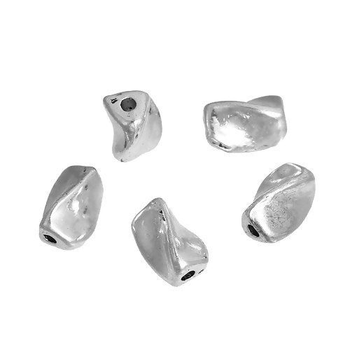 Immagine di Lega di Zinco Separatori Perline Triangolo Argento Antico Ritorto Circa 6mm x 5mm, Foro:Circa 1.6mm, 50 Pz
