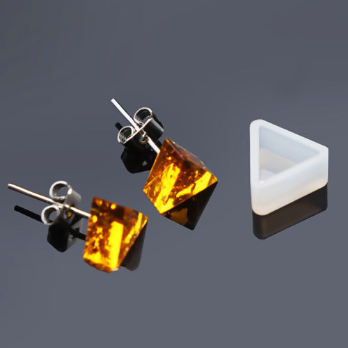Immagine di Silicone Muffa della Resina per Gioielli Rendendo Triangolo Bianco 9mm x 9mm, 5 Pz