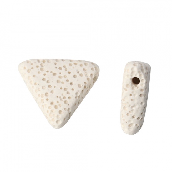 Immagine di Pietra Lavica ( Naturale ) Perline Triangolo Bianco Sporco Come 19mm x 17mm, Foro: Circa 1.5mm, 5 Pz
