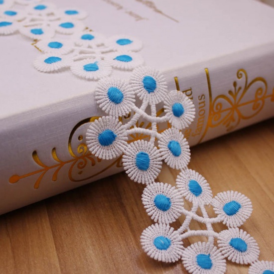 Picture of Polyester Lace Trim White & Blue Flower 55mm, 1 Yard