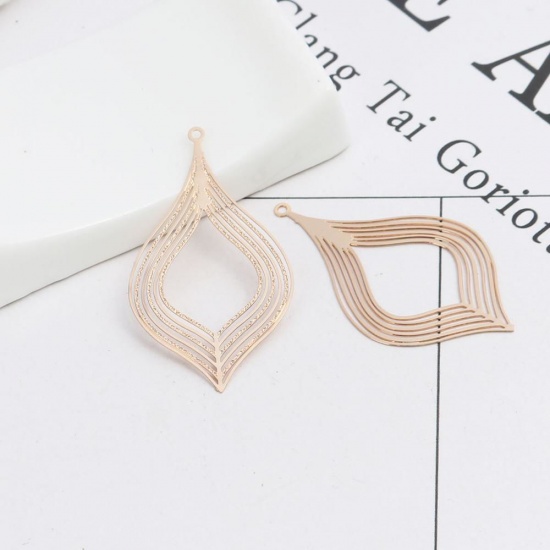 Imagen de Latón Colgantes Charms Chapado en Oro Flor de Loto Filigrana Estampación 25mm x 22mm, 20 Unidades