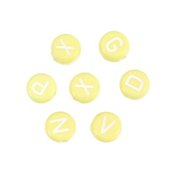Изображение Акриловые Бусины Плоские Круглые, Случайно Желтый с узором Заглавная буква 7мм диаметр, Отверстие:примерно 1.7мм, 500 ШТ