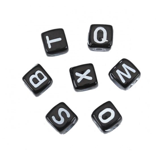Image de Perles en Acrylique Carré Couleur au Hasard Noir & Blanc Alphabet Initial/ Lettre Majuscule 5mm x 5mm, Trou: env. 2.1mm, 500 Pcs
