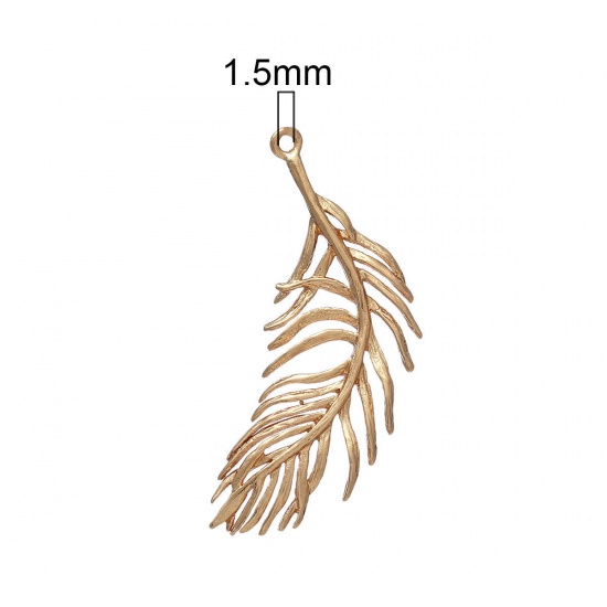 Imagen de Latón Colgantes Color Oro de 14K Pluma 3.8cm x1.4cm(1 4/8" x 4/8") - 3.4cm x1.5cm(1 3/8" x 5/8"), 3 Unidades