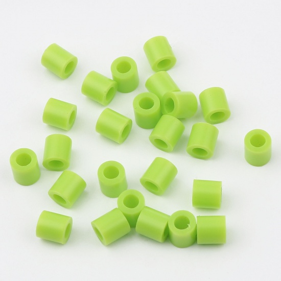 Picture of Acrylic Pony Bubblegum Beads Cylinder Grass Green About 5mm x 5mm, Hole: Approx 2.9mm, 2000 PCs