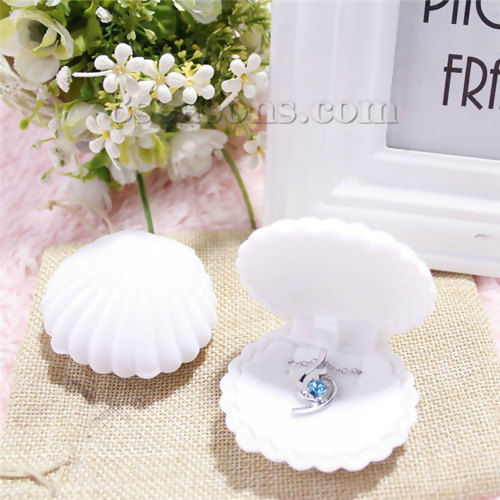 Picture of Plastic & Velvet Jewelry Earrings Necklace Gift Boxes Shell White 59mm(2 3/8") x 53mm(2 1/8"), 1 Piece