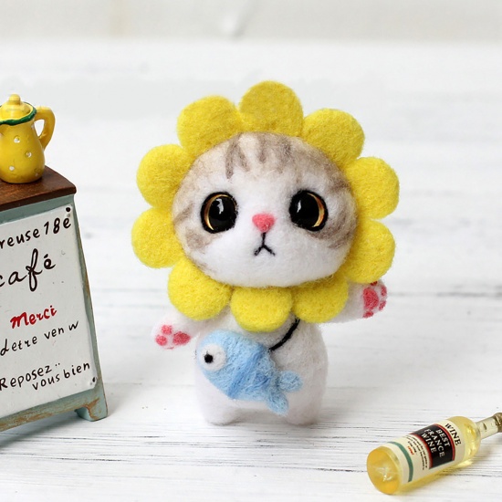 Picture of Wool Neddle Felting Wool Felt Tools Craft Accessories Cat Animal Sunflower White & Yellow 73mm x 57mm, 1 Set