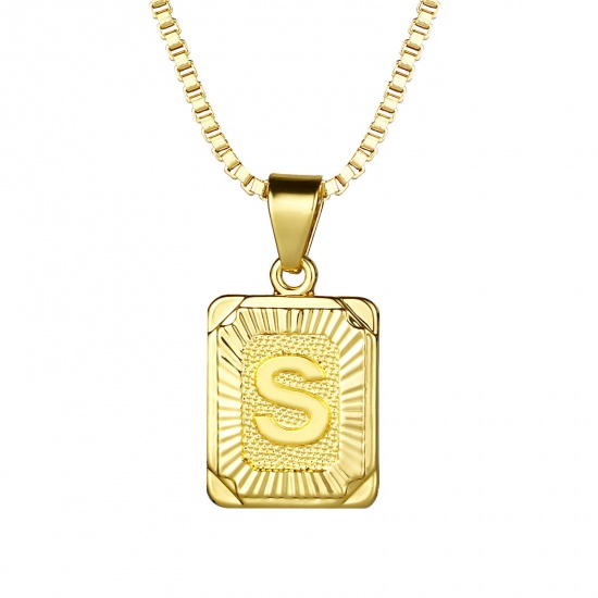 Immagine di Rettangolo Lettera Maiuscola Messaggio " S " Collana con Ciondolo All'Ingrosso, 24K Vero Oro Placcato Ottone Catena a Casella, Donne Ecologico Squisito Elegante Regalo Gioielli Per Rivenditore, 55.5cm - 55cm Lunghezza, 1 Pz