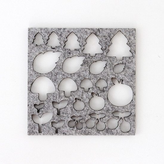 Immagine di Fibra Chimica Accessori artigianali in feltro di lana per infeltrimento ad ago Quadrato Albero A Random 10cm x 10cm, 1 Pz