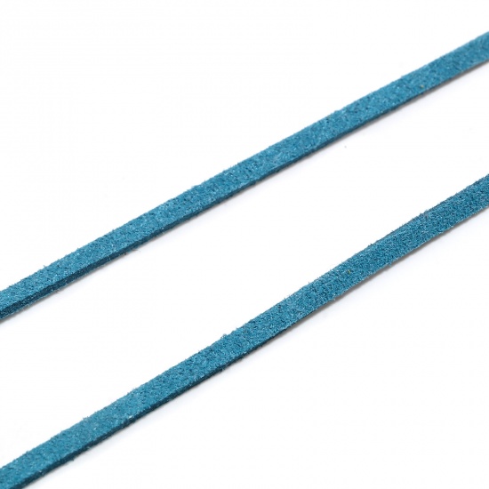 Imagen de Cuerda Terciopelo de Lago Azul Ante 3mm, 1 atado (Aprox 5 M/atados)